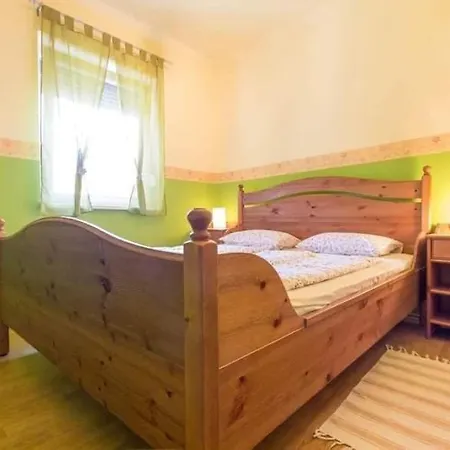 Zalán Apartmann *