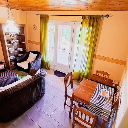 Zalán Apartmann Apartman *